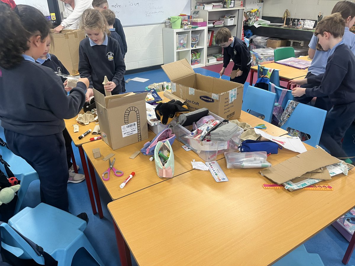 MsOlsonsClass's tweet photo. We had a fabulous final week of term in #SecondClass! We worked very hard on our STEM projects for our exhibition on Thursday! We tested which material made the best sleigh - cardboard, clay, cubes, wood, tinfoil or Lego WeDo2.0! @followstannes https://t.co/i15y0usO2H