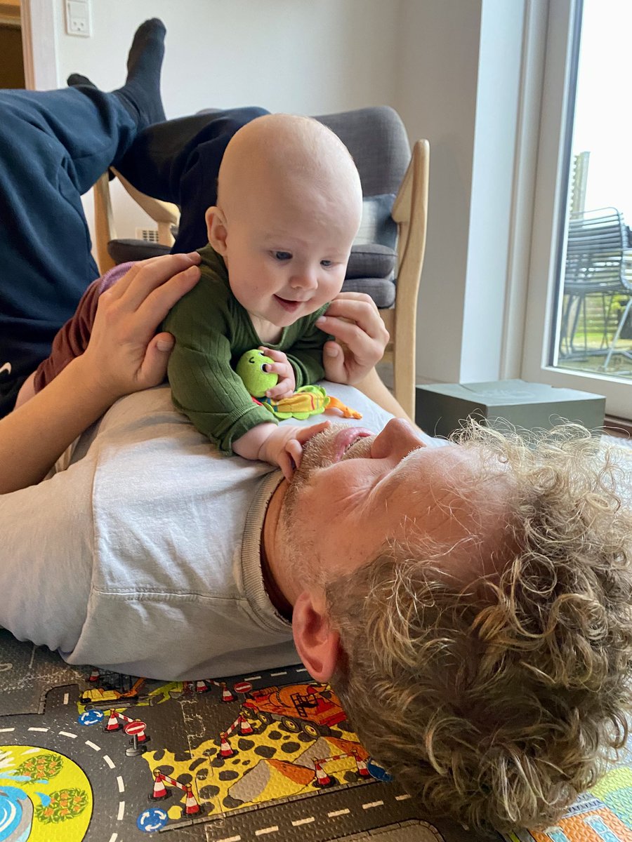 Jeg holder en lang pause fra Pilestræde.

De næste fire måneder kommer cirka til at forløbe sådan her: