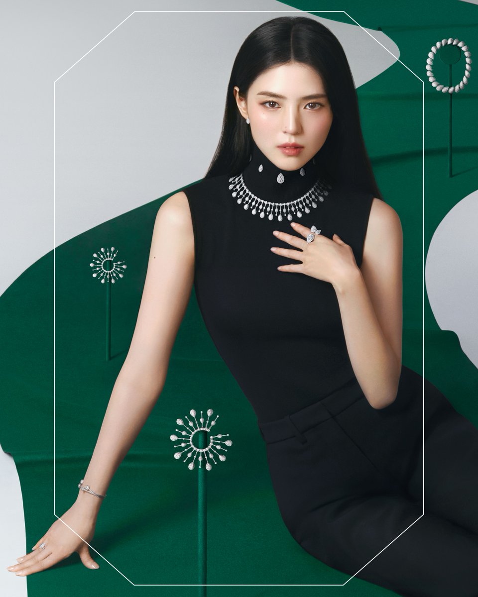 Let the creations along the path be your guiding light. Every step reveals a new sparkle, leading you closer to what lies ahead this holiday season.

#Boucheron #BoucheronHoliday #GatesofWonders #HansoHee
