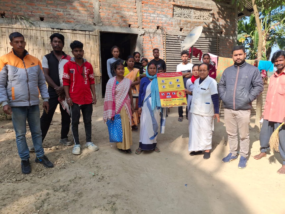 NhmJorhat's tweet photo. Glimpses of various activities such as house-to-house screening, Nikshay mitra registration &amp; distribution of food Basket and awareness activities as a part of the 100 days integrated campaign in Jorhat under DHS (NTEP), Jorhat.
@nhm_assam 
@TbDivision 
#TBMuktBharat https://t.co/Dhv7mmGqpb
