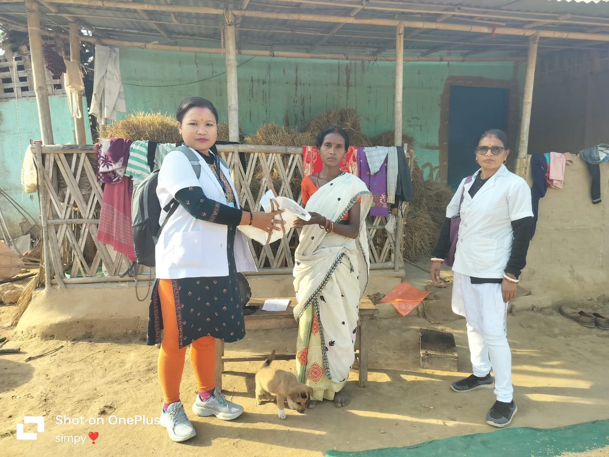 NhmJorhat's tweet photo. Glimpses of various activities such as house-to-house screening, Nikshay mitra registration &amp; distribution of food Basket and awareness activities as a part of the 100 days integrated campaign in Jorhat under DHS (NTEP), Jorhat.
@nhm_assam 
@TbDivision 
#TBMuktBharat https://t.co/Dhv7mmGqpb
