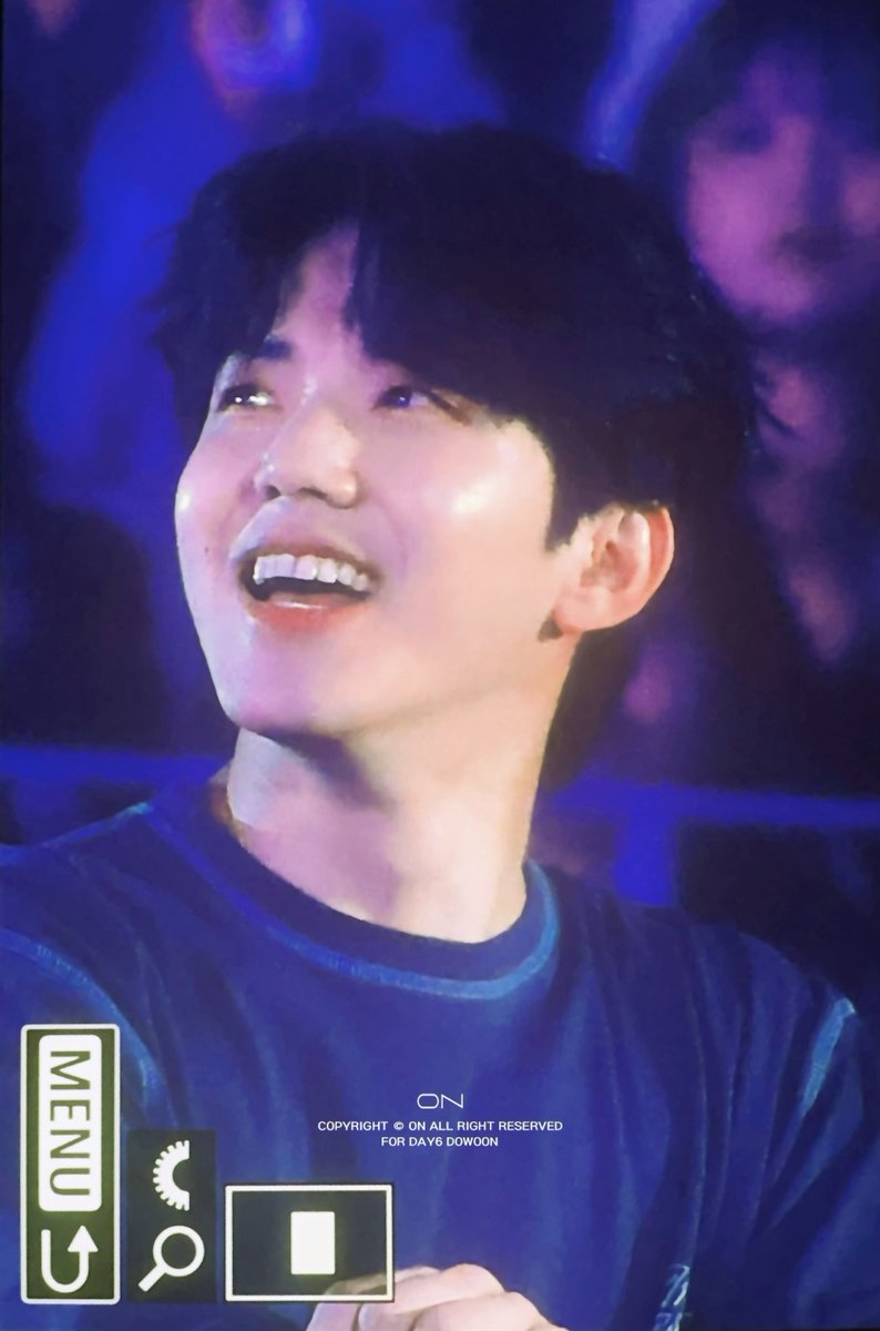 241220 The present
#도운 #DOWOON #데이식스 #DAY6 #드럼치는도운이