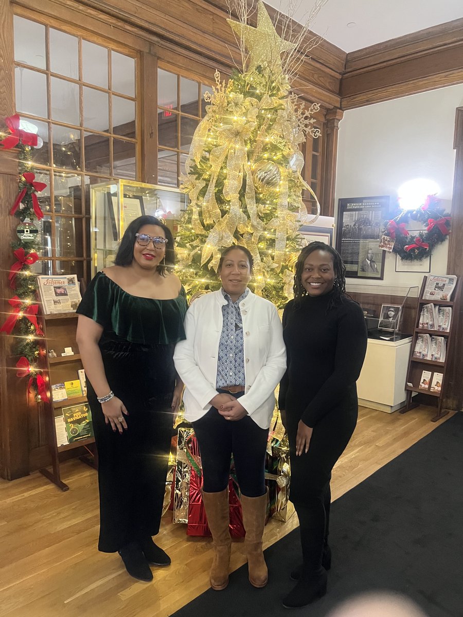 Happy Holidays! We’re incredibly grateful to have spent time this season connecting with some of our cherished colleagues.

May this season be a time of joy, rest, and reflection for your family and business. We look forward to connecting with you all in the New Year!

#GWBCC