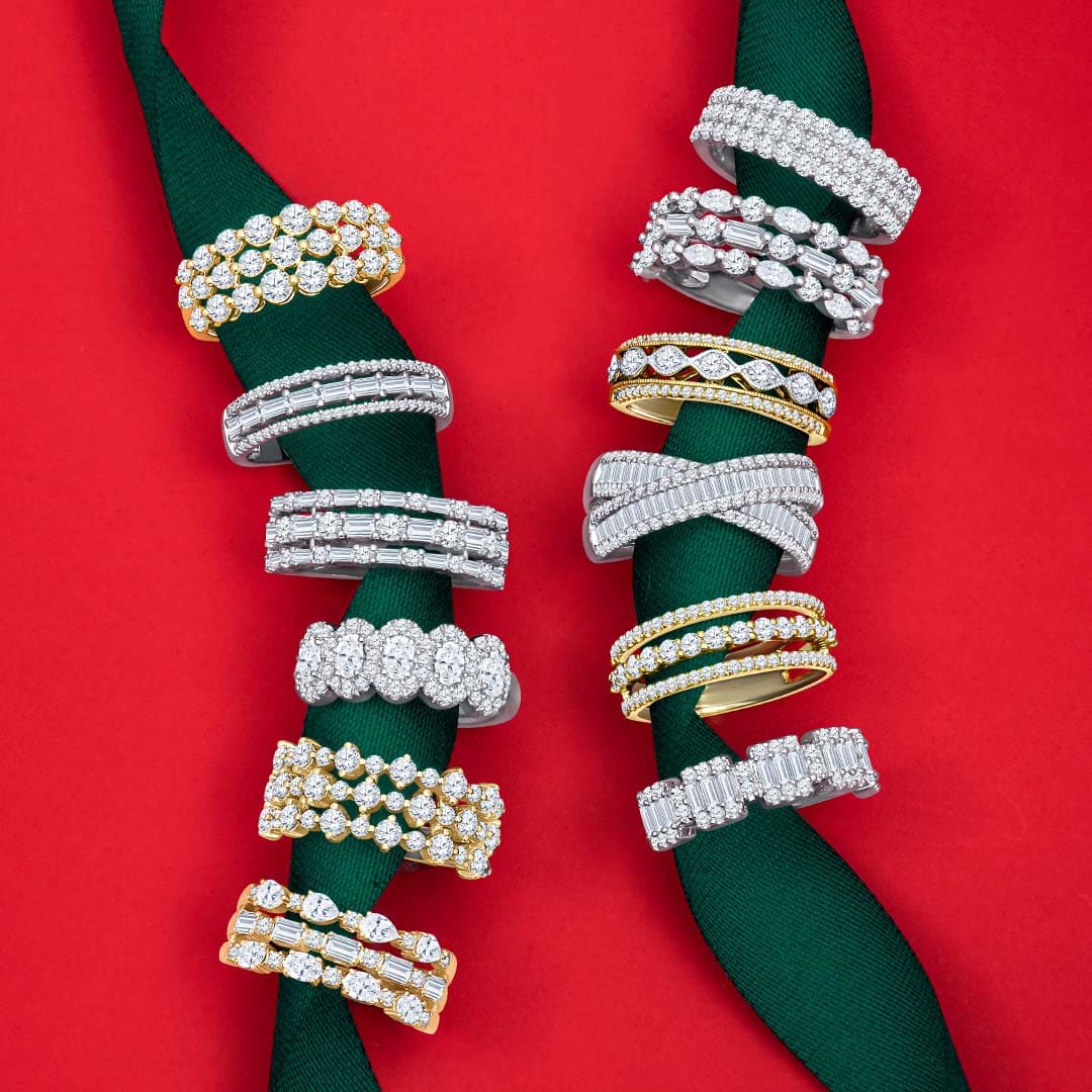 DunkinsDiamonds's tweet image. 💍 No matter your style—bold, classic, or modern—Dunkin’s Diamonds has the ring that’s just right for you. 💎 Find the one that matches your vibe today!

#perfectring #ringstyleforher #dunkinsdiamonds