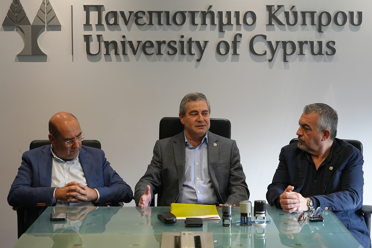 twin2expand's tweet photo. #MoU between @UCYOfficial, Larnaca Municipality and Larnaca District Local Government Organisation  to implement #EBDP to promote scientifically-informed #DecisionMaking by #LocalAuthorities. With @UCYRector5, @andreasvyras and @nadia_chara 
#Twin2Expand #HorizonEurope #UKRI https://t.co/W5xz3bsoOM