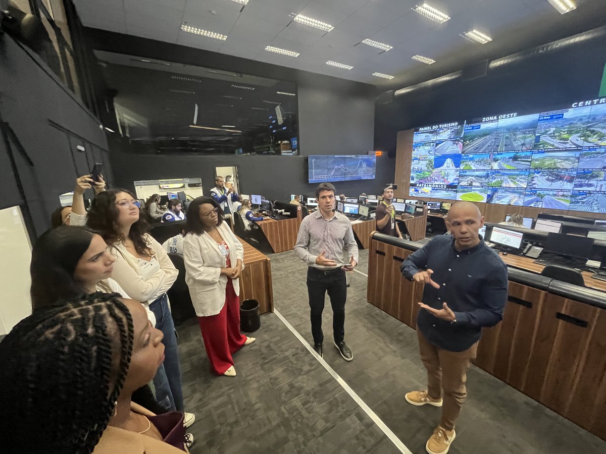 WhatWorksCities's tweet photo. Agradecemos à @Prefeitura_Rio por demonstrar pessoalmente como um governo orientado por dados pode fazer a diferença na vida dos moradores.

Obrigado ao Prefeito @eduardopaes e à equipe pelo compromisso com transparência, responsabilidade e inovação. 🌟📊