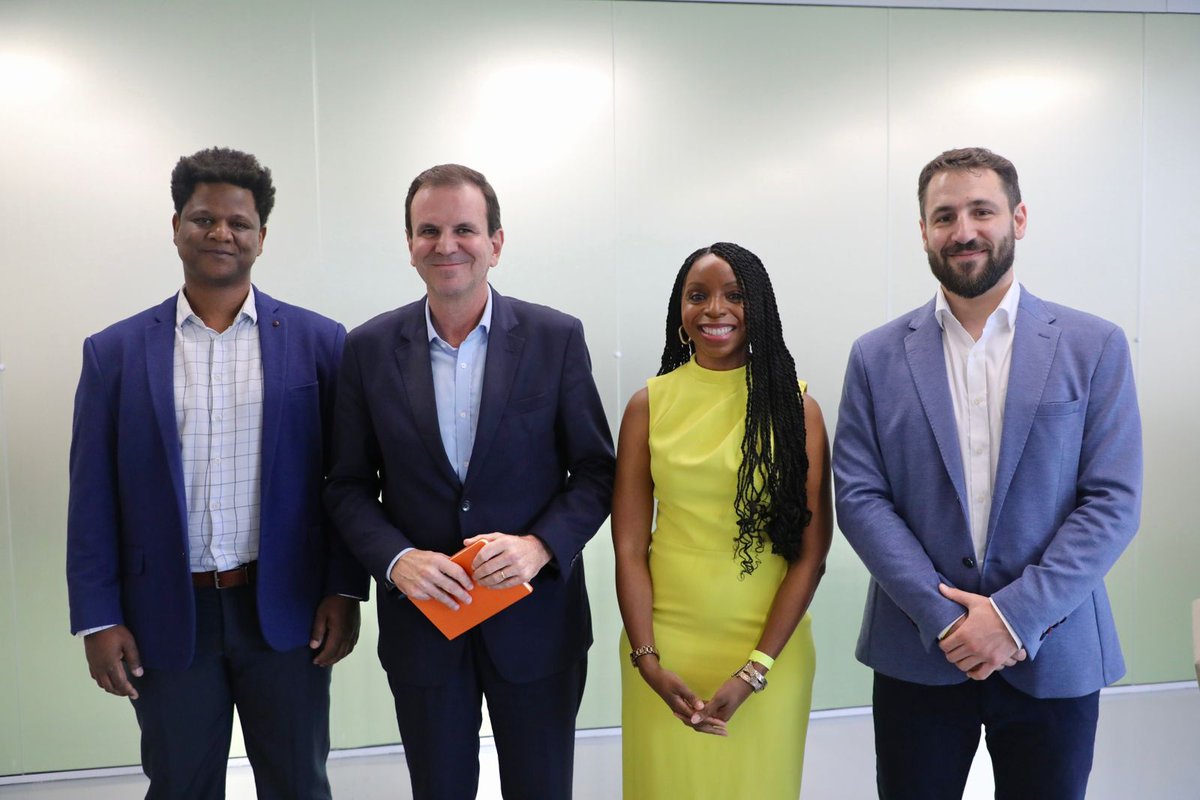 WhatWorksCities's tweet photo. Agradecemos à @Prefeitura_Rio por demonstrar pessoalmente como um governo orientado por dados pode fazer a diferença na vida dos moradores.

Obrigado ao Prefeito @eduardopaes e à equipe pelo compromisso com transparência, responsabilidade e inovação. 🌟📊