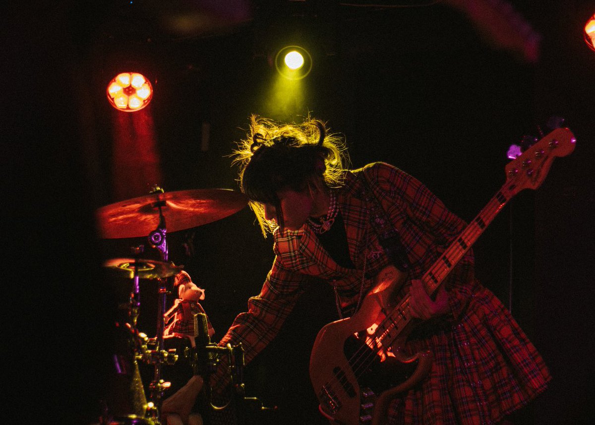 Wave Pressure tweet media