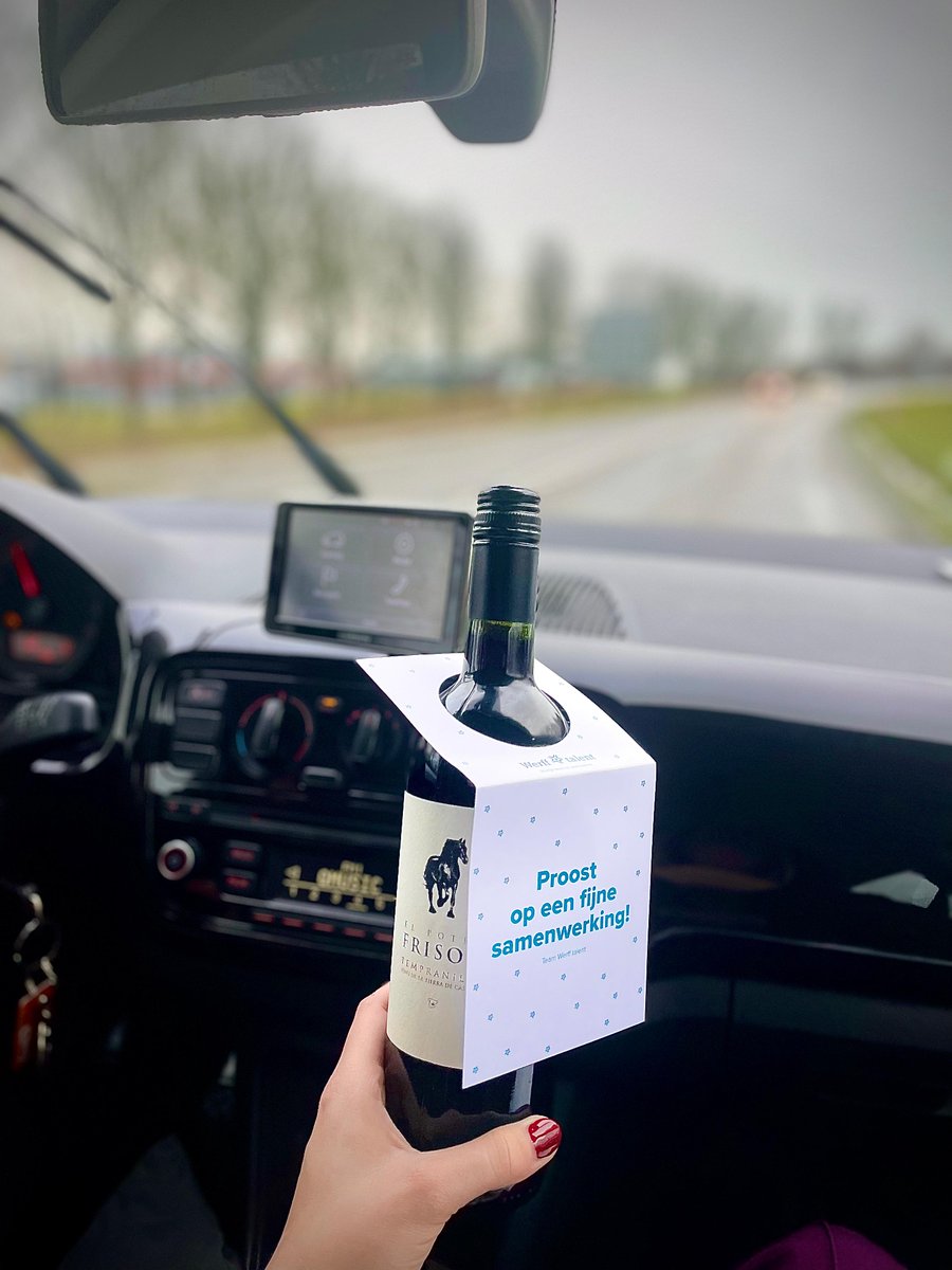 🍷 Proost op succes! Onze dames hebben deze week weer de wijnroute gedaan langs onze klanten. Een fles wijn voor sterke samenwerkingen en mooie kansen! 🥂💼

#samenwerken #groei #ambitie #werfftalent