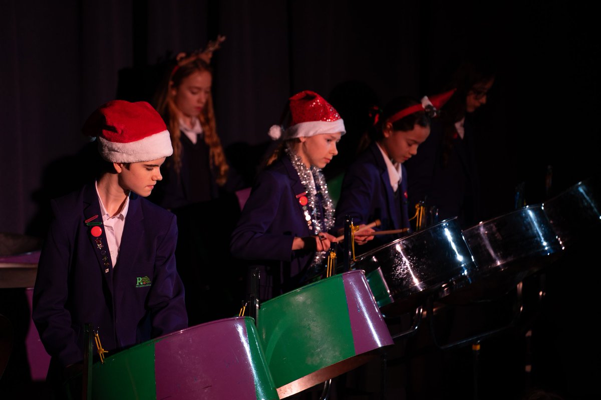RicardsMusic's tweet photo. Happy Christmas from the Music Department 🎶 https://t.co/H8fLFNAuYj