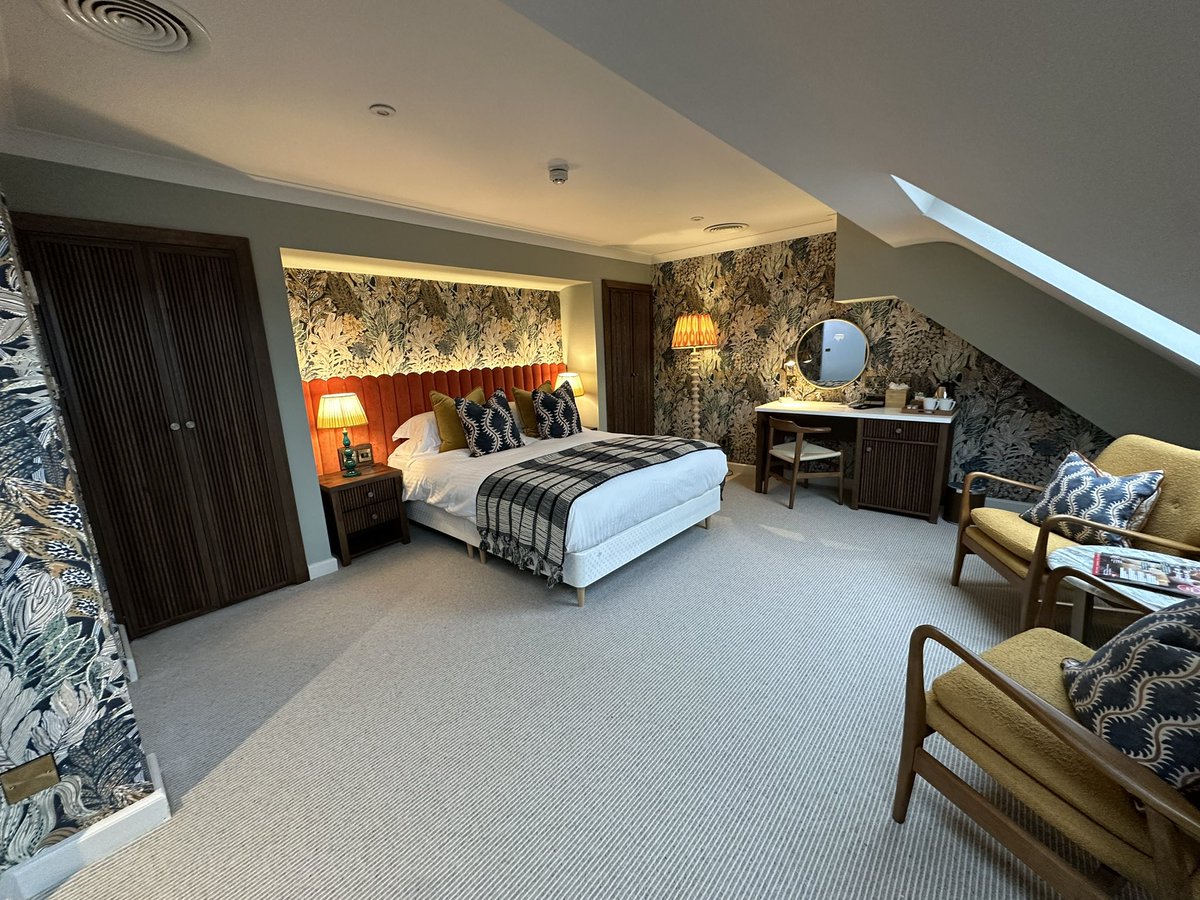 Andrew Nelson tweet media