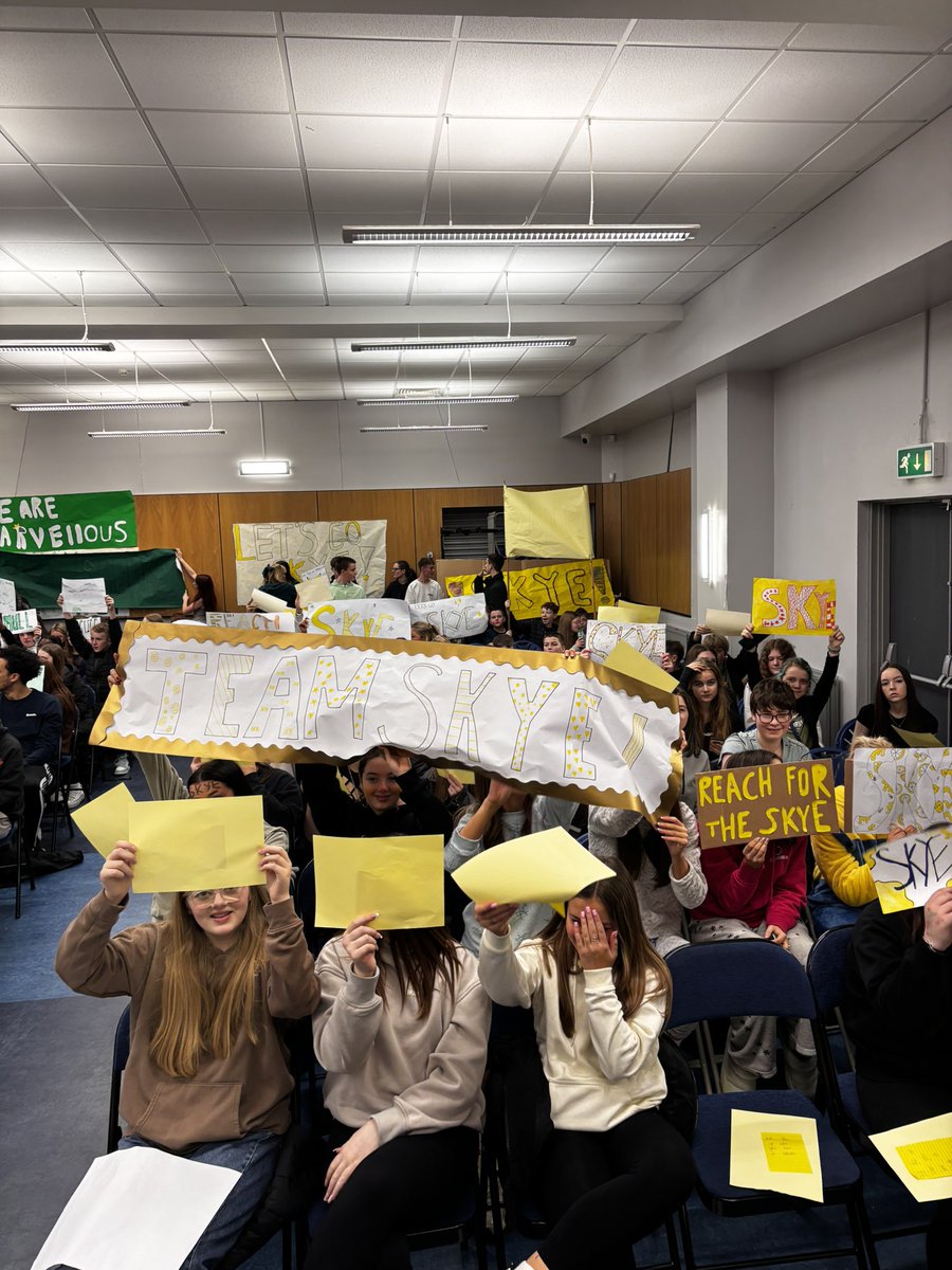 Team Skye 💛⭐️🌝🌻🐝winners of the Winter Interhouse Games #24 <a href="/JohnstoneHighSc/">Johnstone H.S.</a>