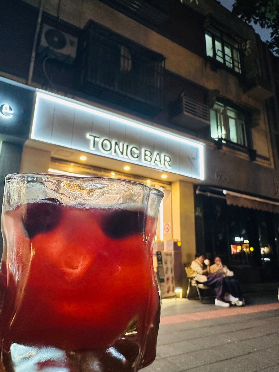 三杯倒只能喝点果酒
#les #拉拉 #女同