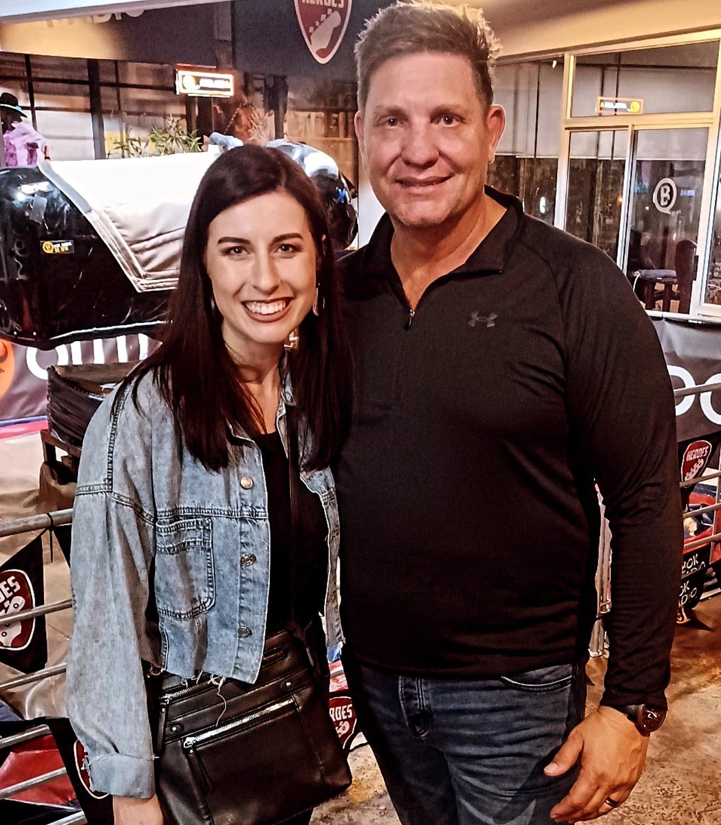 Mnr 'Hop Hop Spinnekop' 😉🕷 Dankie vir 'n vet pret show soos altyd! Was goed om jou weer te sien <a href="/KurtOfficial/">Kurt Darren</a> 😁