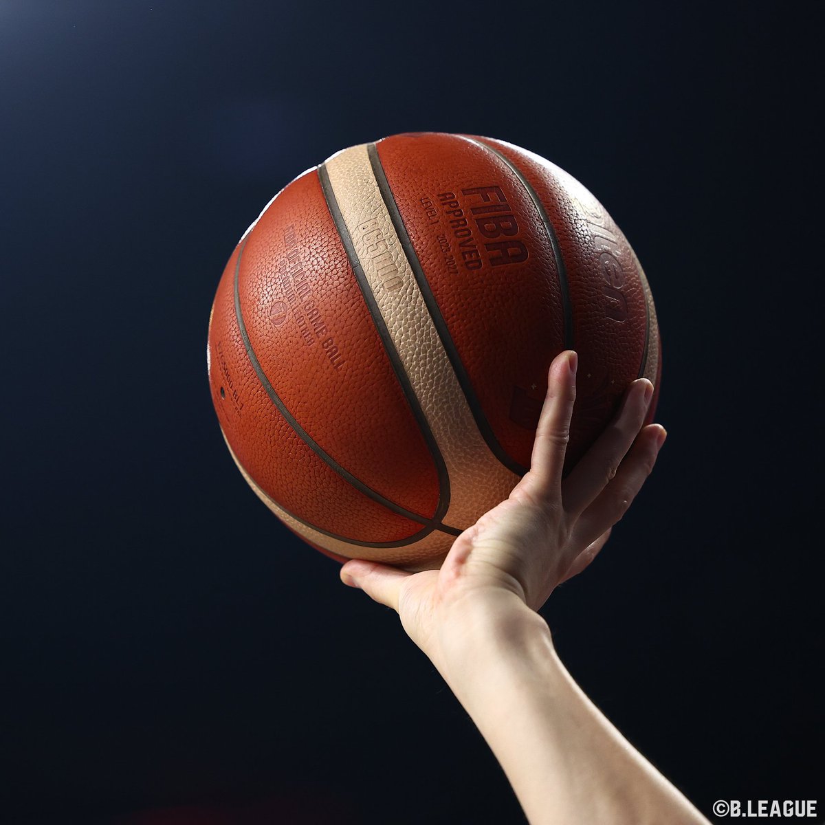 B_LEAGUE's tweet photo. 🎂HAPPY BIRTHDAY🎂
🏀バスケットボール🏀

本日12月21日は #バスケの日 ⛹️‍♂️⛹️‍♀️
バスケットボールの「133」回目の誕生日をみんなでお祝いしよう！

#バスケットボールの日
#Bリーグ #りそなグル��プ https://t.co/M2oXtHj9l9