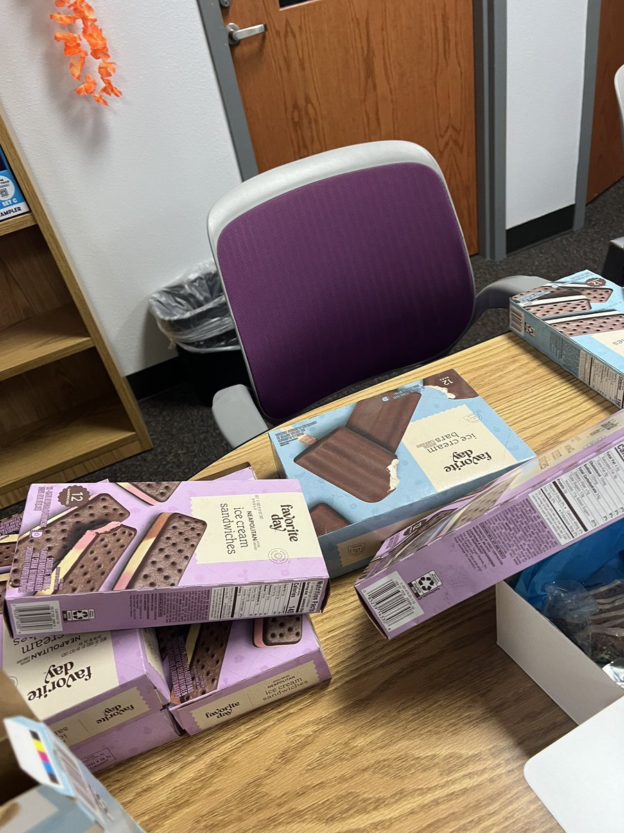 Flagler schools Penda Prize Patrol on the road this morning delivering ice cream and popsicles to winning classrooms for the Thanksgiving Challenge. <a href="/FlaglerSchools/">FlaglerSchools</a> <a href="/PendaLearning/">Penda Science</a> <a href="/FlaglerEdFound/">@FlaglerEdFound</a> <a href="/BESBULLPUPS/">Bunnell Elementary</a> <a href="/RymfireBeepBeep/">Rymfire Elementary</a> <a href="/OKESOwls/">Old Kings Elementary School</a> <a href="/WESPANTHER/">Wadsworth Panthers</a> <a href="/BTESBobcats/">BTES</a>