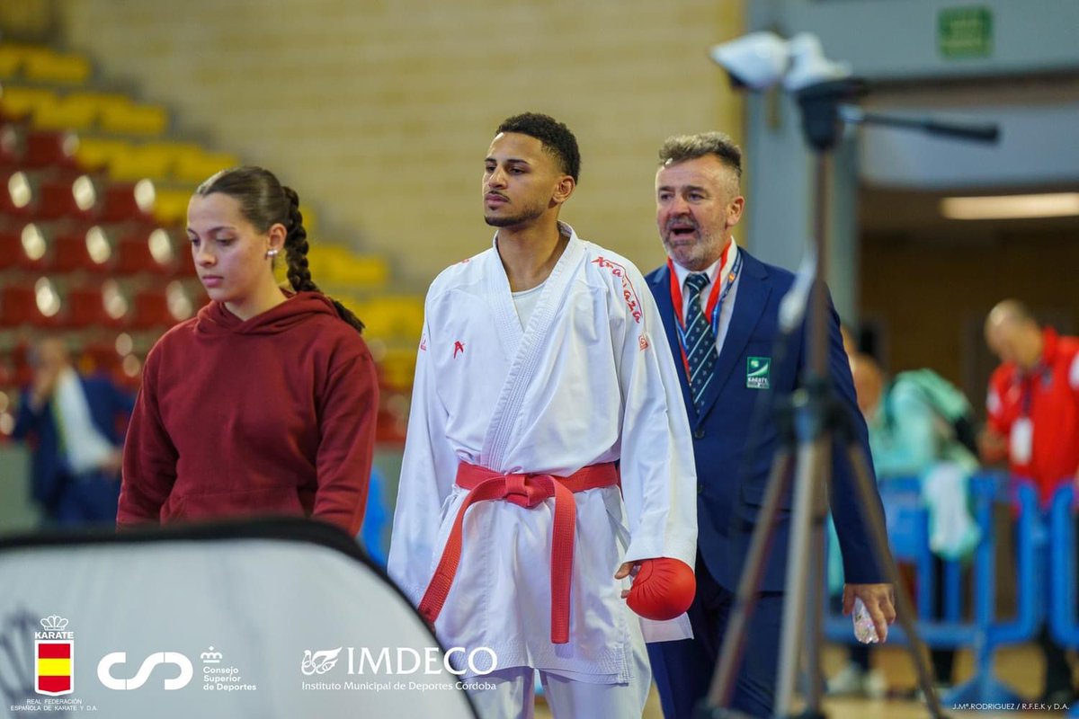 La granadina Abril Angulo, subcampeona del mundo de kárate en la modalidad de katas. También han conseguido grandes resultados los integrantes del Shito Ryu Alejandro Jiménez, Elena Cortes, Antonio López y Zsamo Shotte. 💪📷📷<a href="/aytogr/">Ayuntamiento de Granada</a>
<a href="/marifrangr/">Marifran Carazo</a>
<a href="/RFEKarate/">R.F.Española Karate</a>