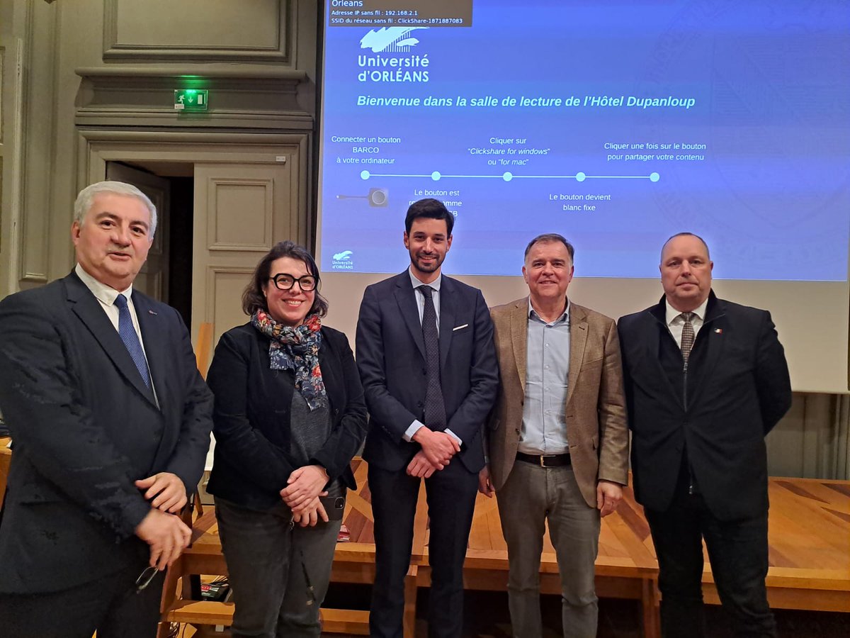 Ce jeudi, l'équipe territoriale d'<a href="/enedis/">Enedis</a> dans <a href="/leloiret/">Le Loiret</a> était présente à une soirée organisée par la Fondation Orléans pour célébrer 1️⃣ an d’action collective grâce au projet #EMOJI 🔍 L’objectif ❓️ Lutter contre le décrochage scolaire et soutenir l’insertion des jeunes 👨‍💼👩‍💼