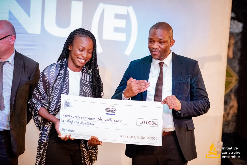 Nous avons été honorés par la présence du Délégué Général à la Francophonie M. <a href="/LeandreMiema/">Léandre MIEMA</a> , lors de la cérémonie  du concours “Donner la voix à la jeunesse de la RDC 2024” où l’excellence et la créativité de la jeunesse congolaise ont été célébrées. 

🔙 📸