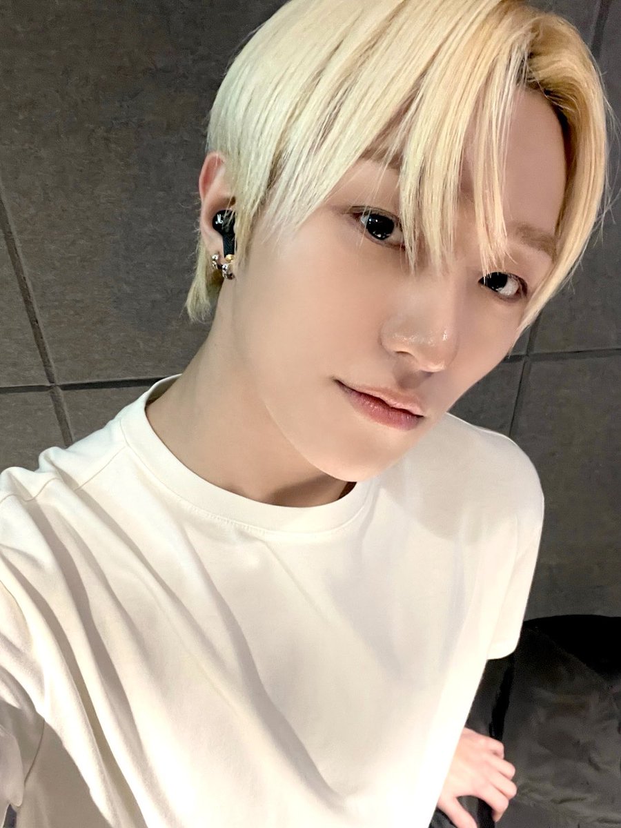 ATBO_members's tweet photo. 담에 또 보장~~~🤍🤍
#ATBO #오준석 #OhJunseok
#위버라 #현준석빈 #또보자보트!! https://t.co/UPJERXRUi2