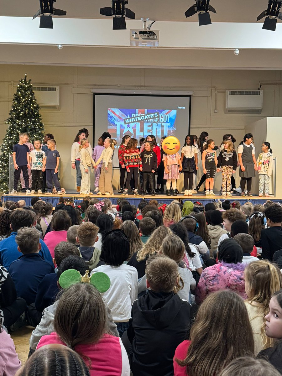 Miss Taylor tweet media