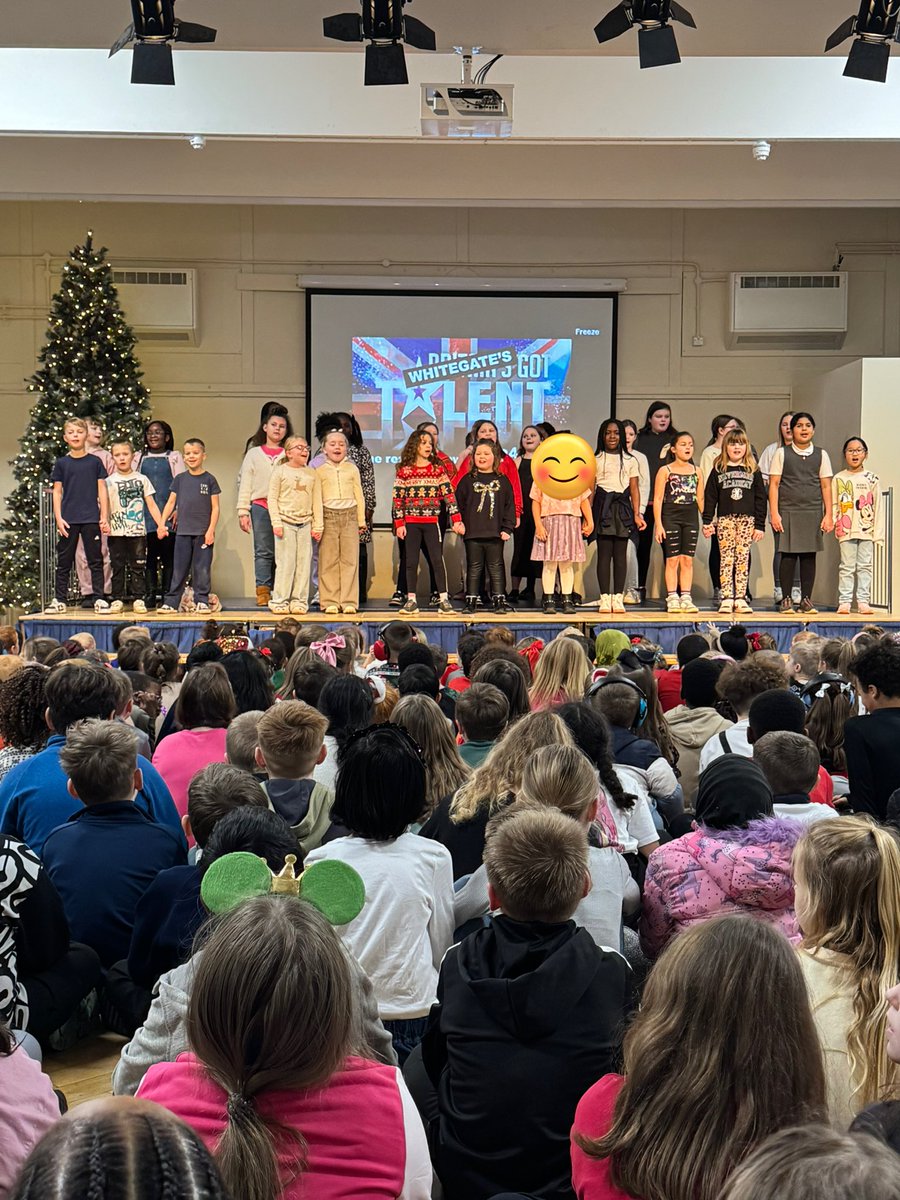 Miss Taylor tweet media