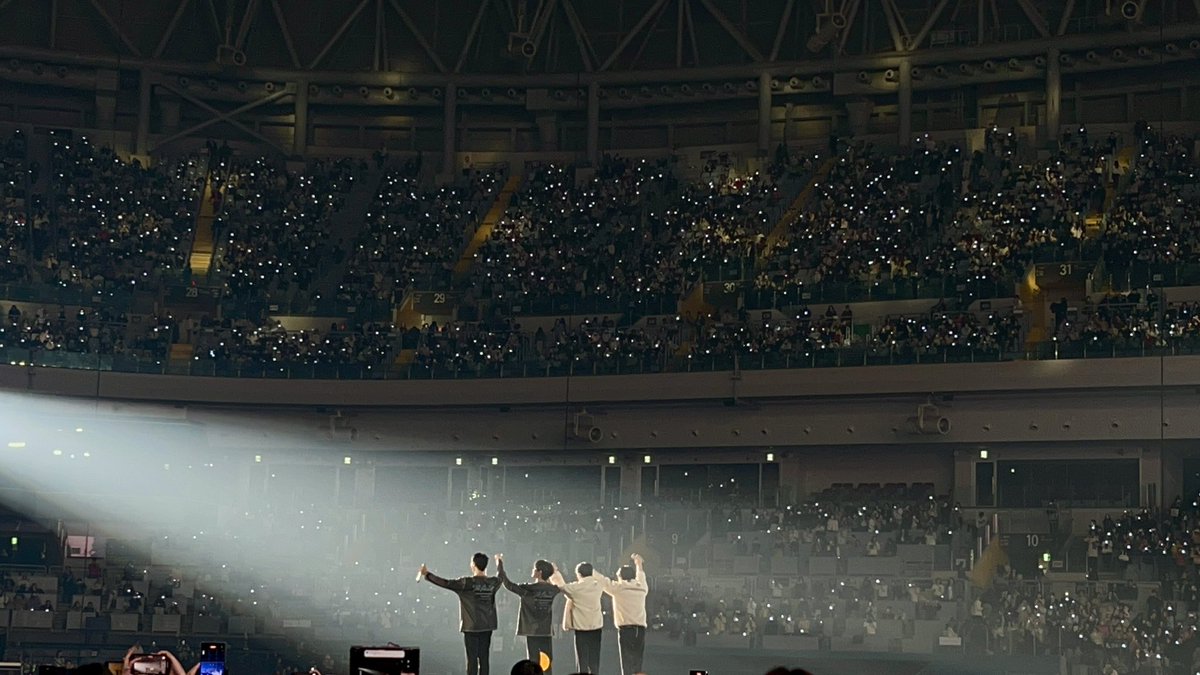 𝟐𝟎𝟐𝟒 𝑻𝒉𝒆 𝑷𝒓𝒆𝒔𝒆𝒏𝒕 🫧