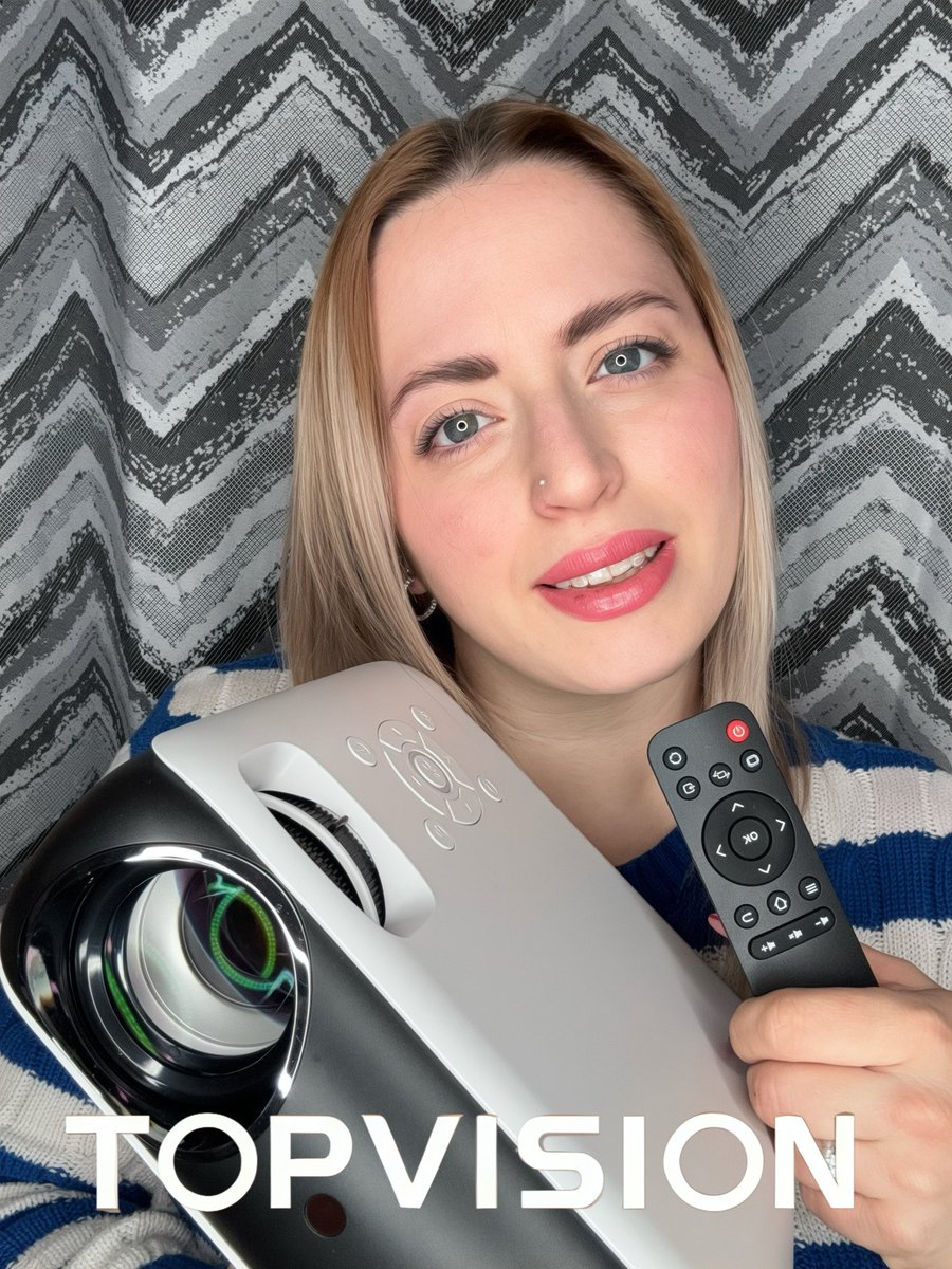 MikyAncona's tweet image. Daniela ha provato per voi il nuovo proiettore TopVision H1 !
A breve recensione completa #staytuned
acquistatelo qui : amzn.to/41PoH97
#topvision #proiettore #projector #4K #tech #technology #topvisionh1 #review #technews #cinema