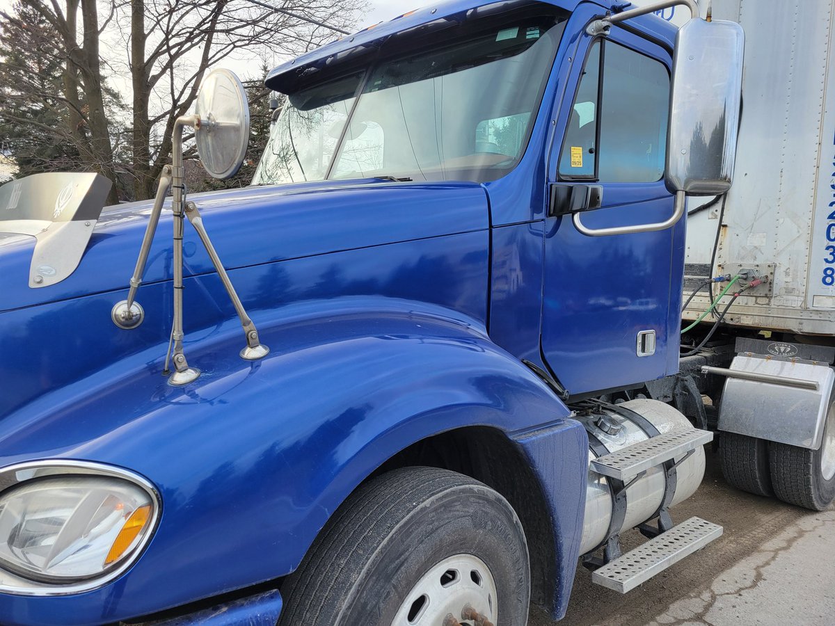 OPP_CR's tweet photo. This truck from driving school was one of 32 commercial vehicles stopped &amp; charged in Caledon East yesterday. No name on truck, no proper inspection documents and other issues. Driver and school charged. #noexcuses #CaledonOPP #CMVenforcement @TownOfCaledon ^im https://t.co/jZD7nW3qPz