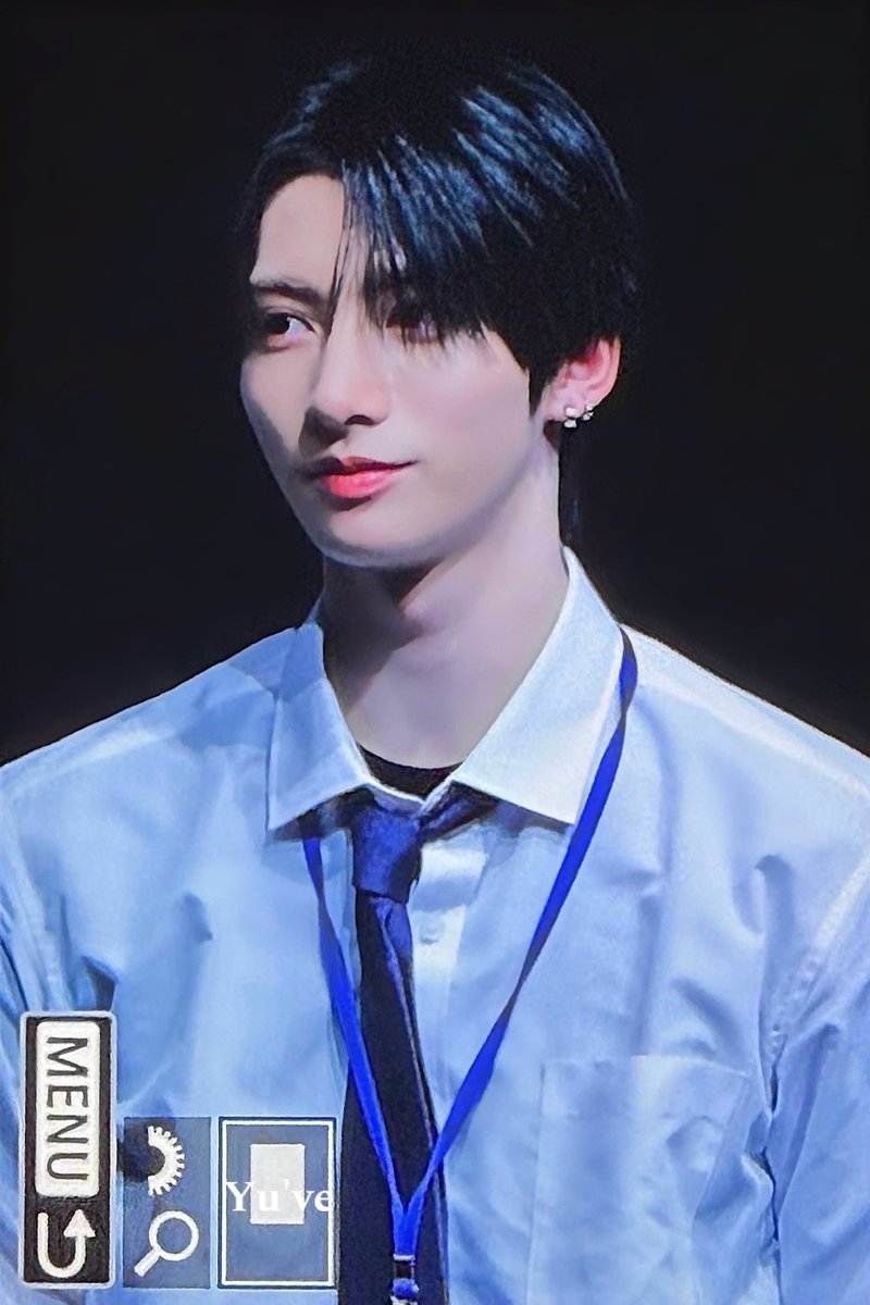 241220 팬사인회 

#넥스지 #유우 #NEXZ #ユウ #유우잘생겼다