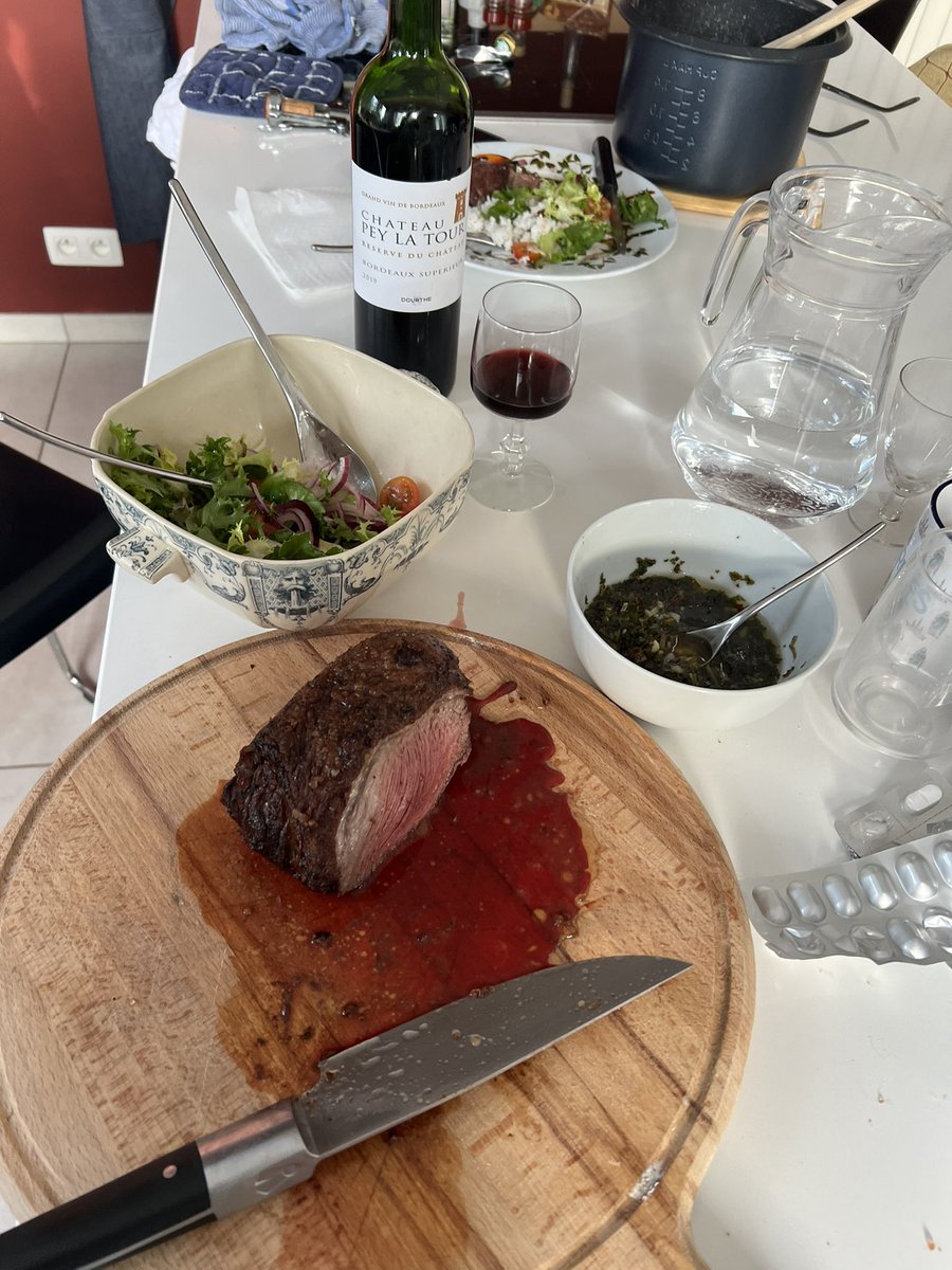 Rafael Correa tweet media