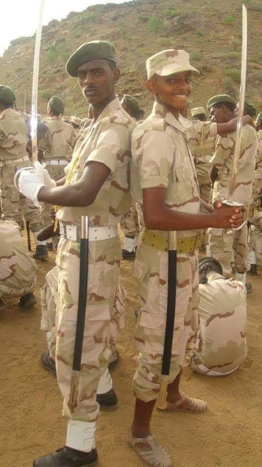 ጉደፎ' ሞ ቲ ማየ ዝሰተየ 
ጉደፎ'ሞ ቲ ኣብ ሕቁፋ ዝዓበየ 
ጌና'ቲ ህጻን ኣብ ጎልጎላ ዘይጎየየ
ባንዴራ ይክደን ኤረይ ናድሃየ 
ኣቤት ዝዓደይ ተዓዊትላ
ዘዝተወልደ ኩሉ ሓየት ይኮነላ!
#Eritrea #EDF #FB #ERITREA