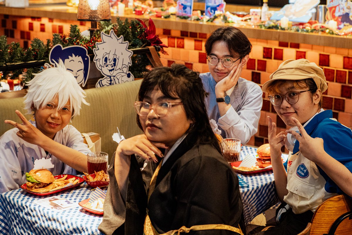 GoGePartyID's tweet photo. Big thanks to all our RSVP friends who came to join the fun activities for the event! 🎉 and Congratulations to the lucky winners who took home some awesome prizes! 🏆
We hope you had as much fun as we did—what a great day together! 💖
#GOGEPARTYID #TheStrongestDuo #DateNightWithBurgers
