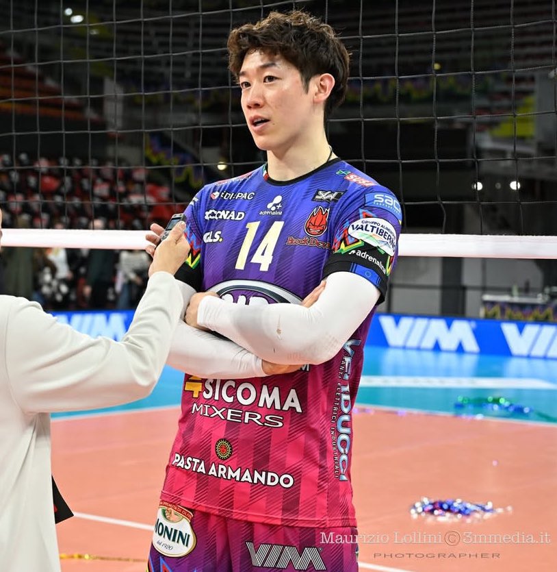 ishikawaiishi's tweet photo. man’s serving ace AND face https://t.co/xsiq1HAIdV
