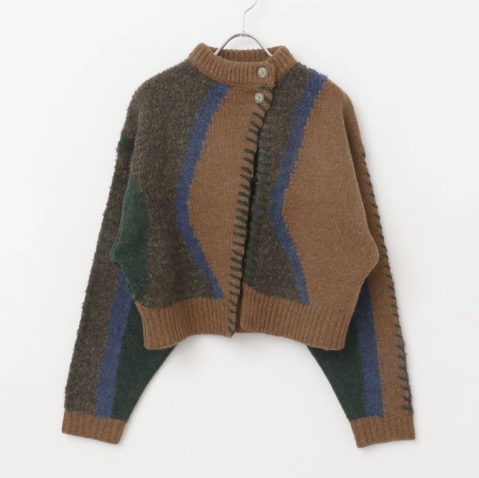 広瀬すず さん衣装】 🦚『クジャクのダンス、誰が見た？』 «1月