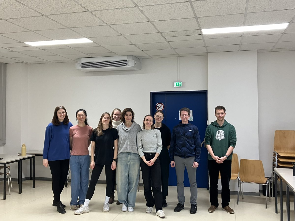 As we're scientifically studying the effects of mind-body interventions on health and stress, we also find personal experience important. Recently, we tried Tai Chi together and it was a lot of fun!  ☯️🤜🫷