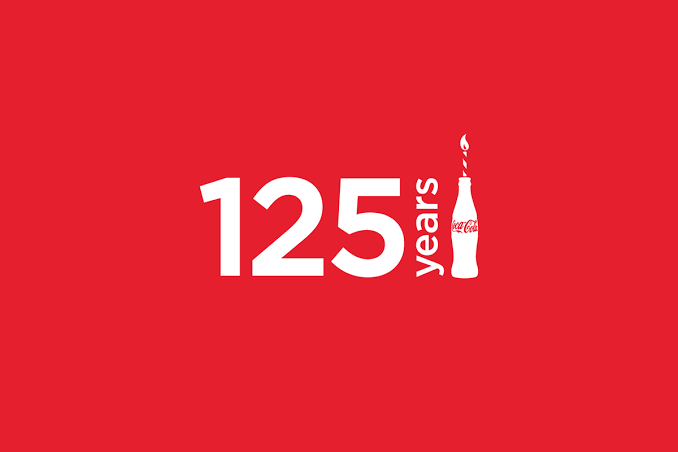 EAAPosts's tweet photo. From a small batch in a Georgia pharmacy 🧪 to a drink that defines moments around the world 🌍, Coca-Cola's story is one of innovation, adaptation, and enduring legacy ⏳. 

They've not just sold billions of drinks; they've shaped the beverage industry and global culture 🎨. 

What part of Coca-Cola's history fascinates you the most? 🤔💬