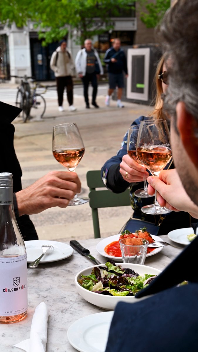 RhoneValleyVineyards tweet media