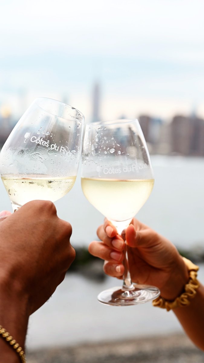 RhoneValleyVineyards tweet media