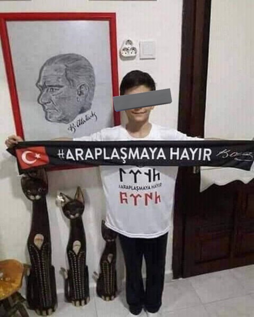 Benim babam da beni aynen böyle yetiştirmek istedi!

Ama ilâhi adalet! Ben Şeriat’a iman eden namaz ehli bir genç oldum.

Ne yaparsanız yapın Allah’ın dediği olur 😉