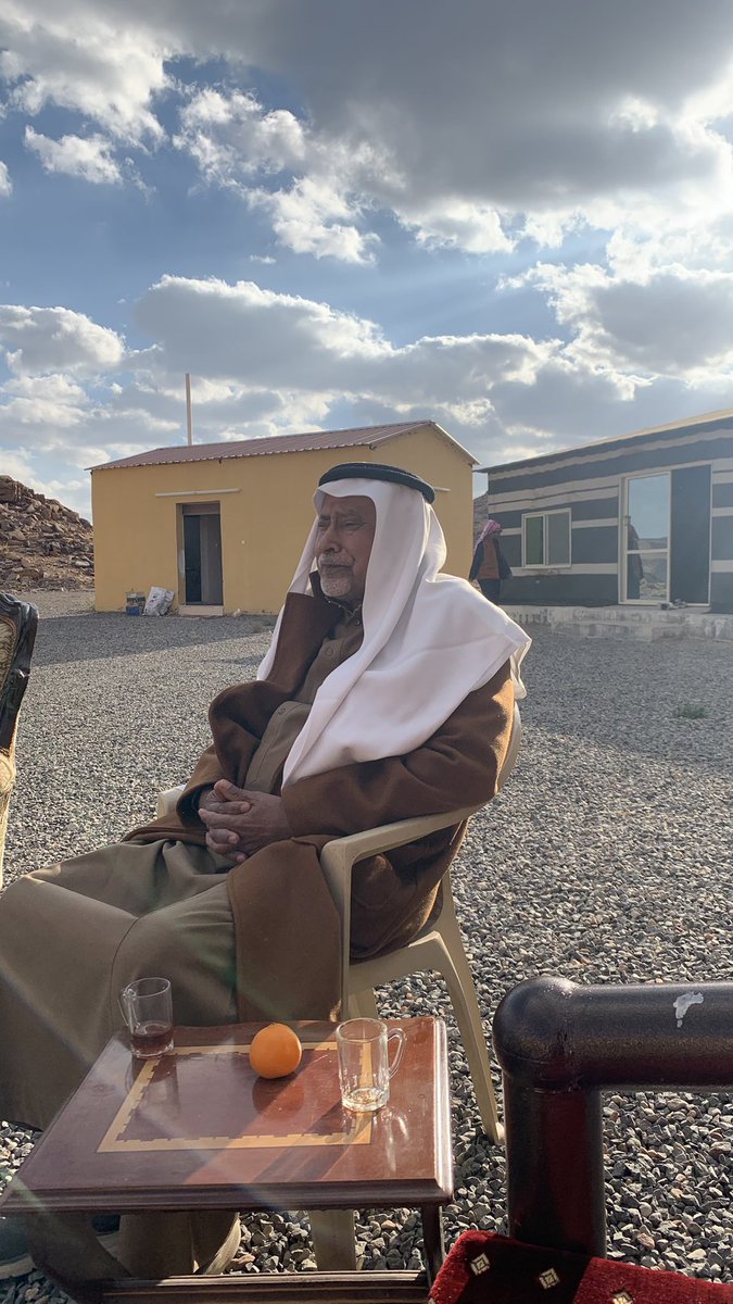 drabofaris's tweet photo. ثلاثة أيام قضيناه في تبوك في ضيافة أستاذنا الدكتور مسعد العطوي من أجمل الأيام التي بفعالياتها من شعر وحوار ونقاشات في مختلف القضايا الاجتماعية والأدبية، بالإضافة إلى زيارات سياحية متنوعة ولقاءات مع مثقفي تبوك.
كل الشكر لأستاذنا الدكتور مسعد ولأهل تبوك على كرمهم الباذخ.@300Masd https://t.co/vmE11GCB2a