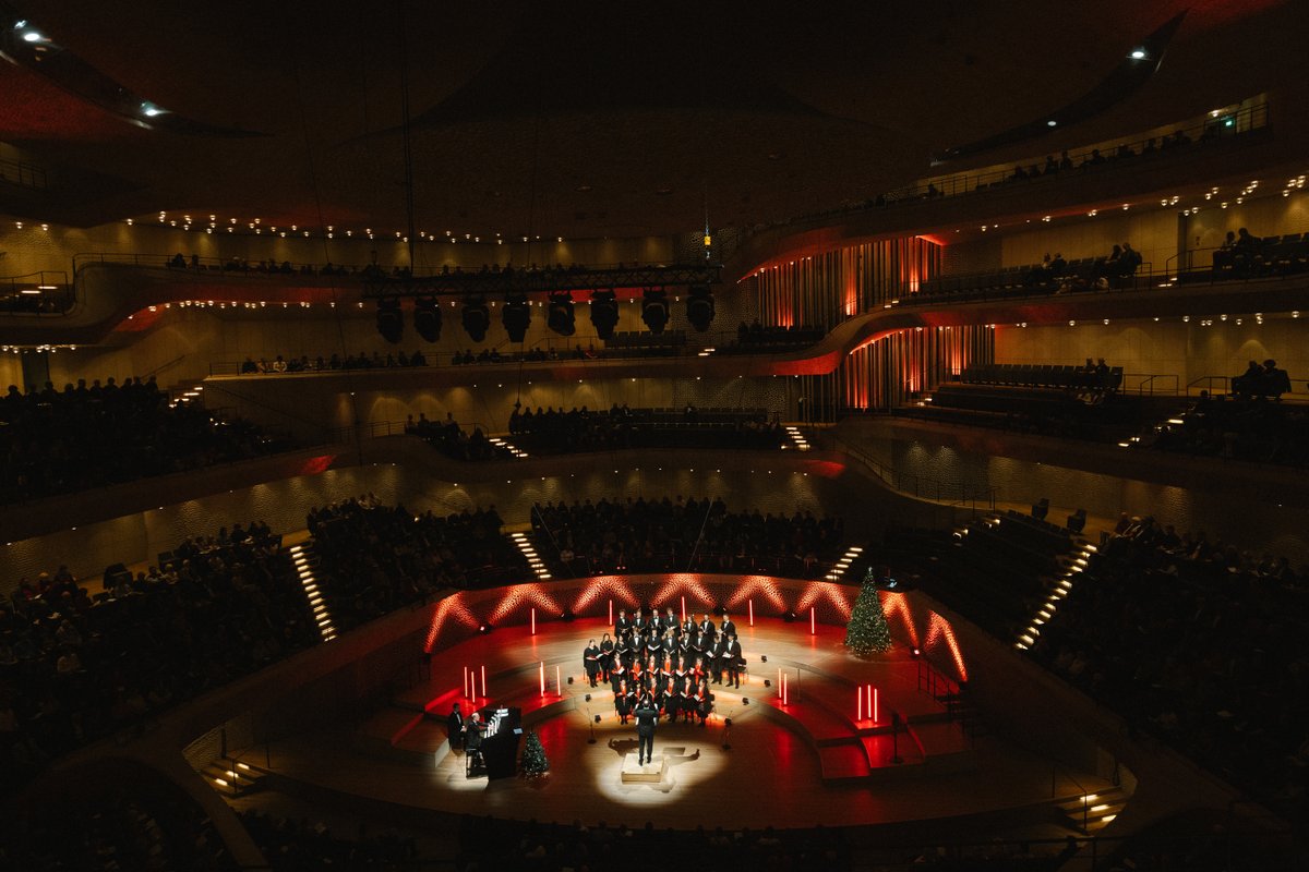 St John's College Choir tweet media