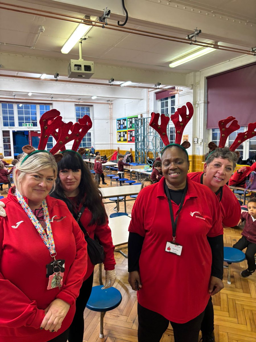 TopmarkSports's tweet image. 🎅🎄We are in the Christmas spirit at @TopmarkSports!