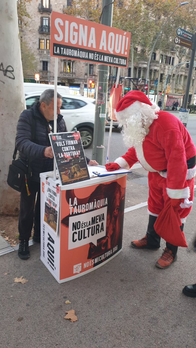 🎅 ¡PapaNoel ya ha firmado!

Este es el mejor regalo que nos podría traer la Navidad. ¡Vamos a derogar la Ley de patrimonio cultural de la tauromaquia!

¿Y tú? ¿Ya has firmado? Noesmicultura.org/firma
Firma y comparte ✍️