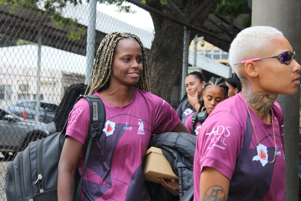 Ninguém segura elas! A seleção de Minas Gerais desembarcaram em São Paulo para a grande final da Taça das Favelas Brasil 2024! ⚽️✈️ Quem aí tá torcendo pelas craques?