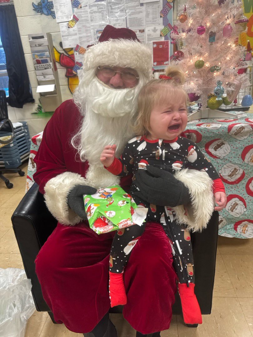dixonbcmsmath's tweet photo. My kids had wildly different reactions when Santa paid a visit to BOCO 😂🎅🏻Merry Christmas, Friends! https://t.co/dWIXuLsCNH