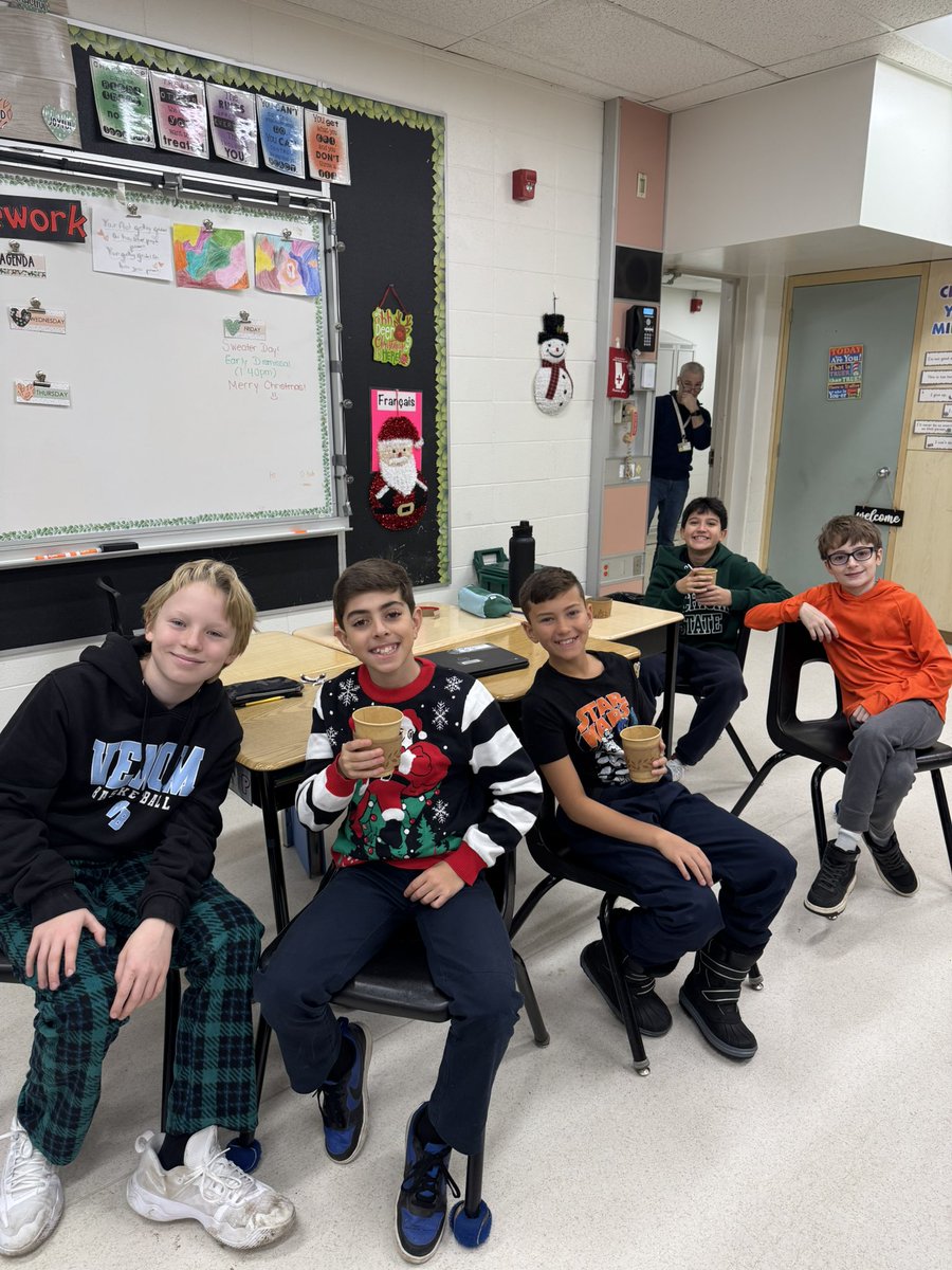 Ms. S. Cornacchia (@cornacchias) on Twitter photo Wishing everyone a Merry Christmas and Happy New Year! ๐โค๏ธ <a href="/ADayatStRaphs/">St. Raphael School</a> Wishing everyone a Merry Christmas and Happy New Year! ๐โค๏ธ <a href="/ADayatStRaphs/">St. Raphael School</a>