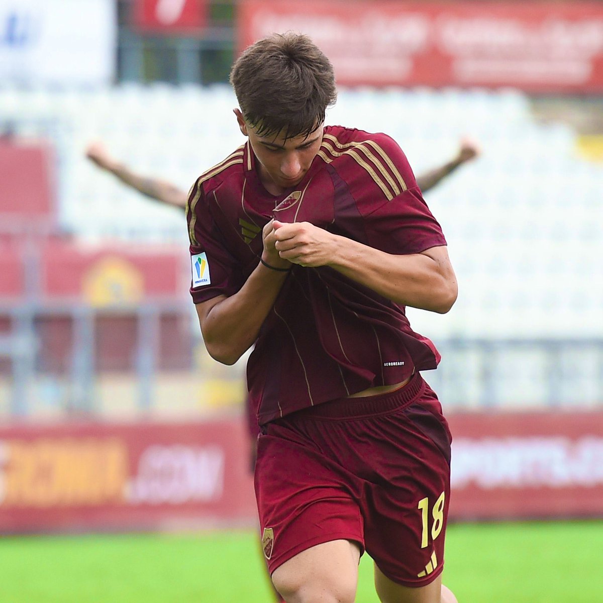 🇮🇹✨ | 𝐅𝐞𝐝𝐞𝐫𝐢𝐜𝐨 𝐂𝐨𝐥𝐞𝐭𝐭𝐚 (𝟏𝟕) — Last 6 Games:

▫️⚽️⚽️ vs Switzerland U18 🇨🇭 
▫️⚽️ vs Genoa U20 🇮🇹 
▫️👟 vs AC Milan U20 🇮🇹
▫️❌ vs Empoli U20 🇮🇹
▫️⚽️⚽️ vs Udinese U20 🇮🇹
▫️⚽️ vs Sampdoria U20 🇮🇹

He will make his Senior Debut very soon.

𝐑𝐈𝐒𝐈𝐍𝐆 𝐒𝐓𝐀𝐑 ⭐️