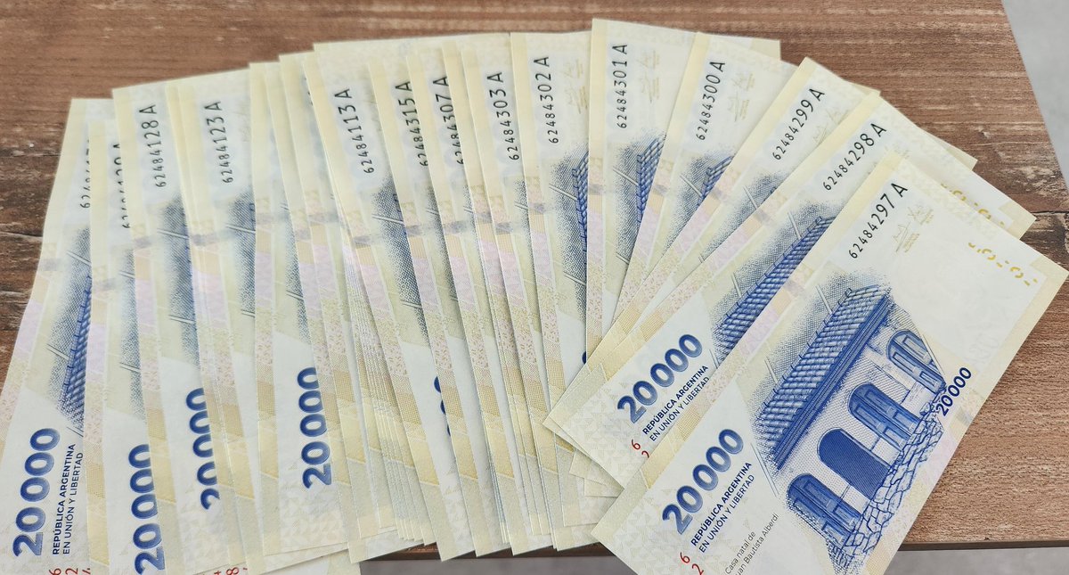 No era que había emisión cero
<a href="/JMilei/">Javier Milei</a> ???? 
Billetes nuevos consecutivos.