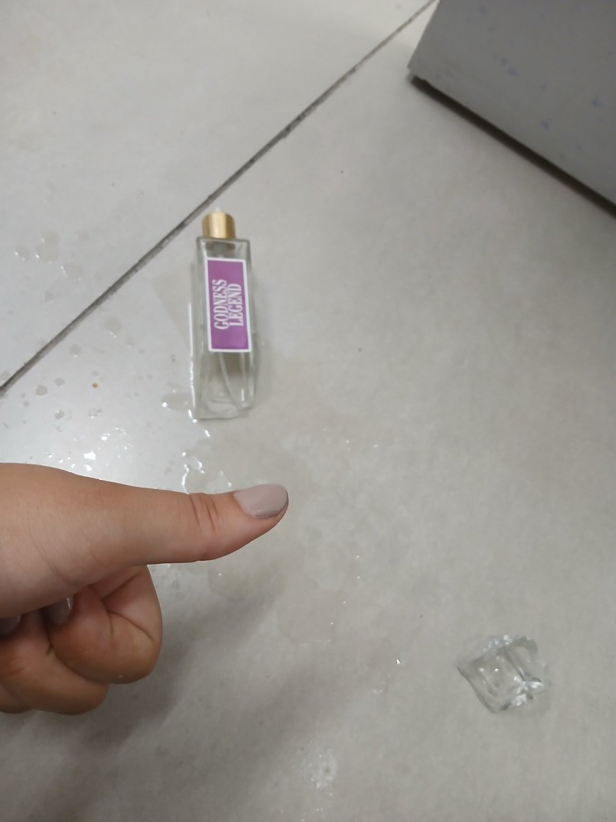 putzzGabs's tweet photo. Imagens de dor. Meu perfume favorito https://t.co/a90WNwpPFQ